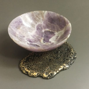 Amethyst Bowl on Rai dot Base Bowl